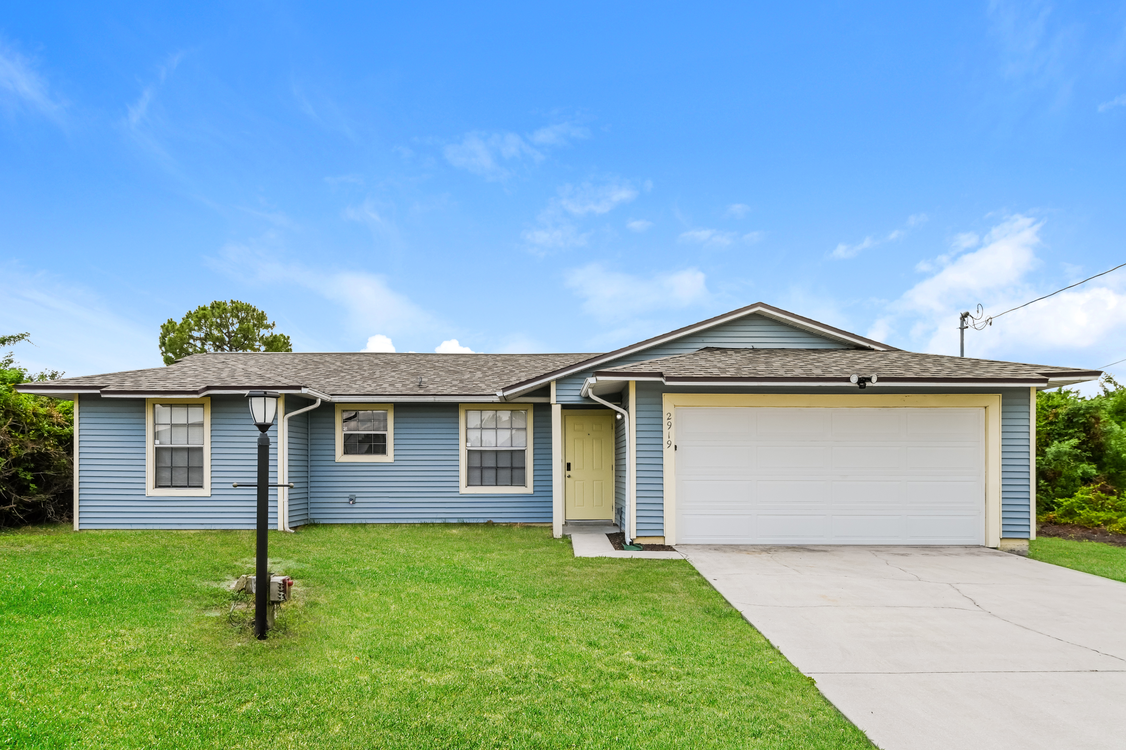 2919 6th St SW LEHIGH ACRES, FL 33976